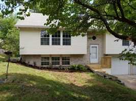 featured image of 2305 Primrose Dr