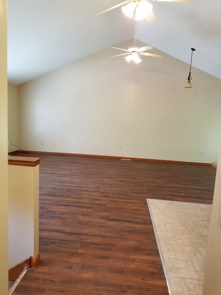 2305 Primrose Dr - Photo 3 of 17