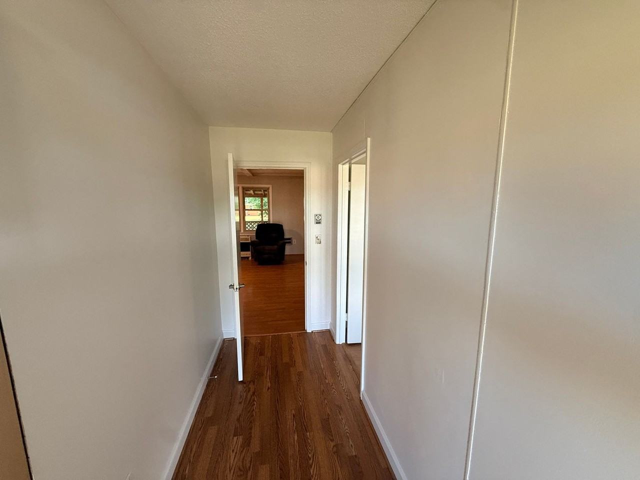 400 Pitts School Rd Nw - Photo 3 of 24