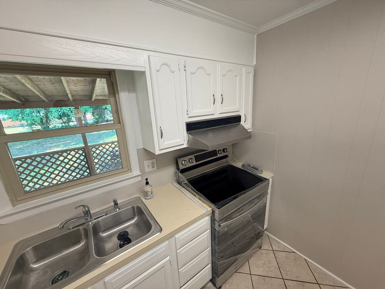400 Pitts School Rd Nw - Photo 6 of 24