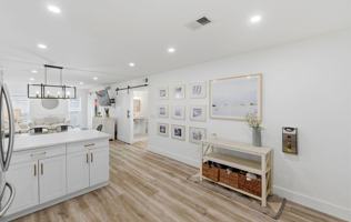 featured image of 7003 Sunset Way