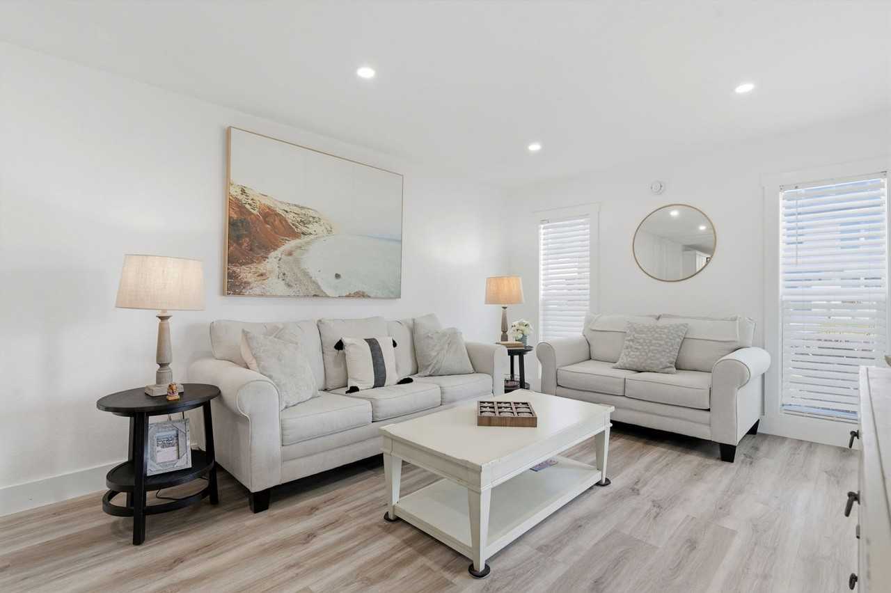 7003 Sunset Way - Photo 5 of 15