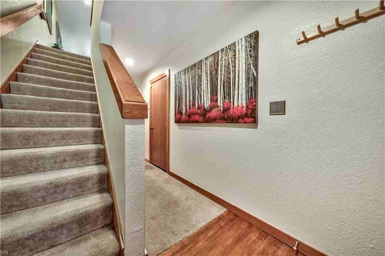 929 Northwood Blvd #8 - Photo 4 of 22