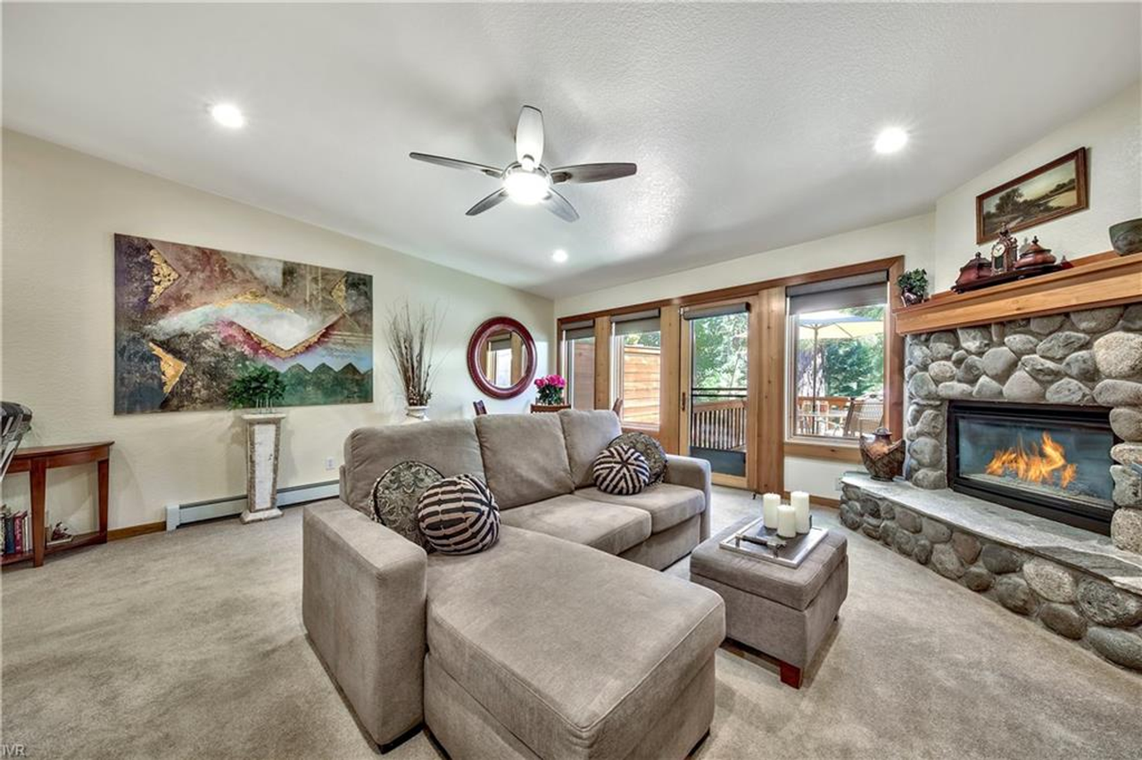 929 Northwood Blvd #8 - Photo 7 of 22