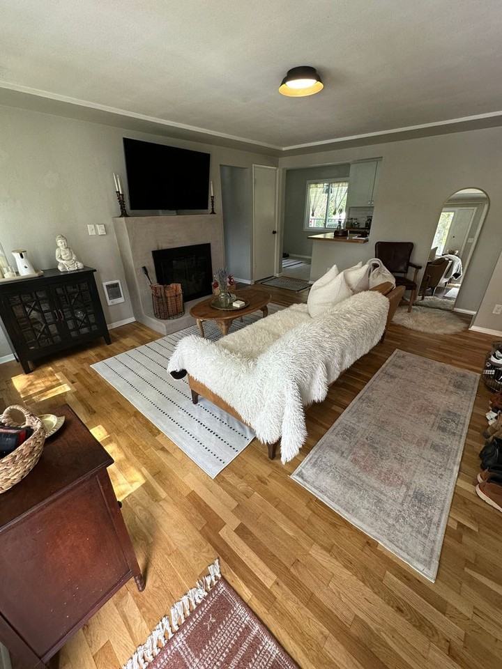 4537 S 11th St - Photo 3 of 28