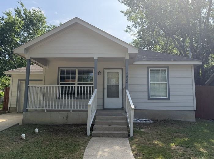 4934 Kildare Ave - Photo 2 of 26