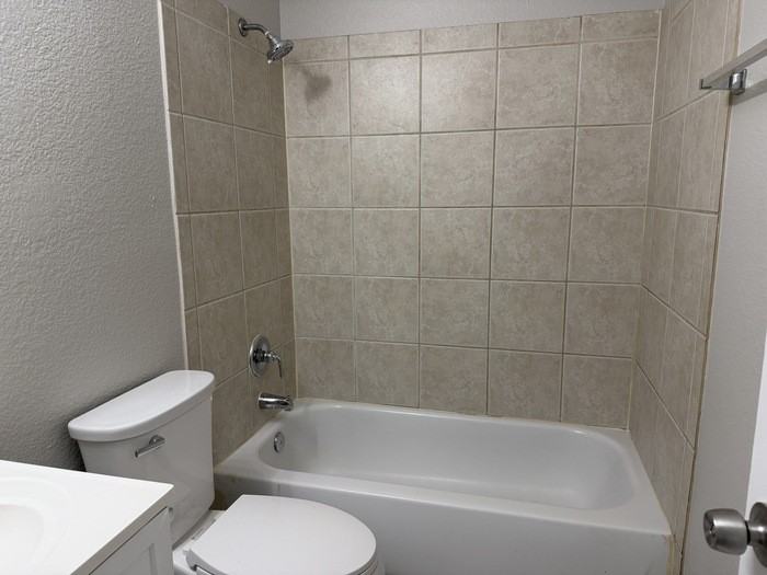 4934 Kildare Ave - Photo 7 of 26