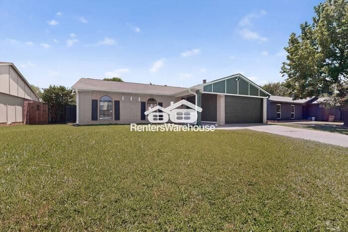 4901 Ward Dr - Photo 4 of 45
