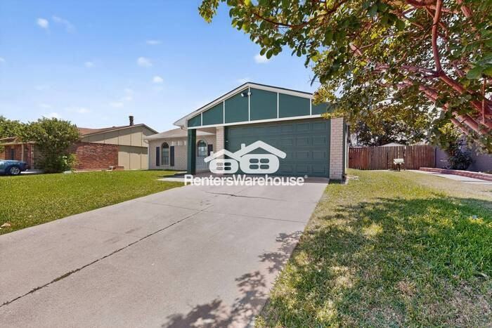 4901 Ward Dr - Photo 5 of 45