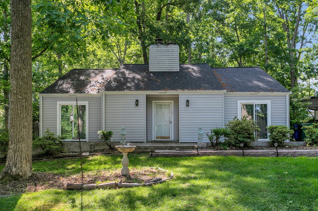 105 Fernande Dr #NA - Photo 3 of 39