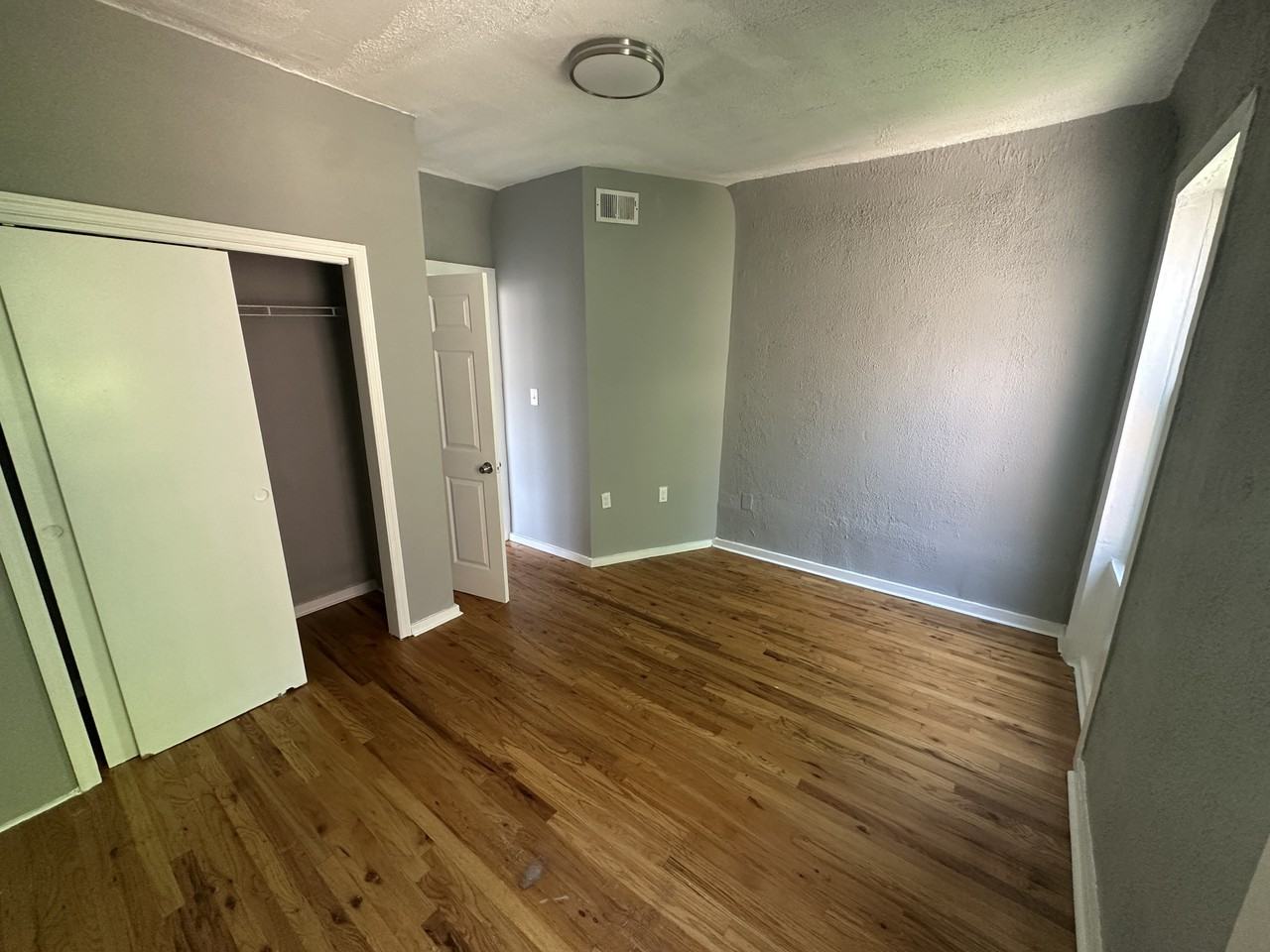 7 Roosevelt Ter #1 - Photo 2 of 9