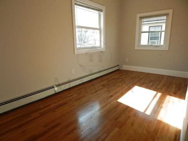 50 Springfield St #3 - Photo 3 of 6
