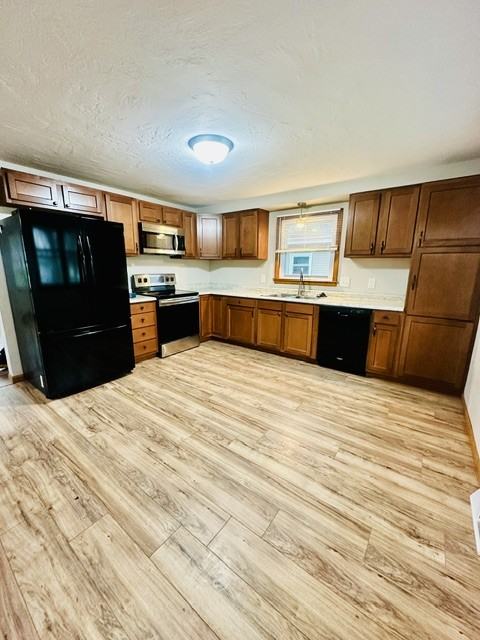 636 E Wilson Ave #NA - Photo 3 of 8