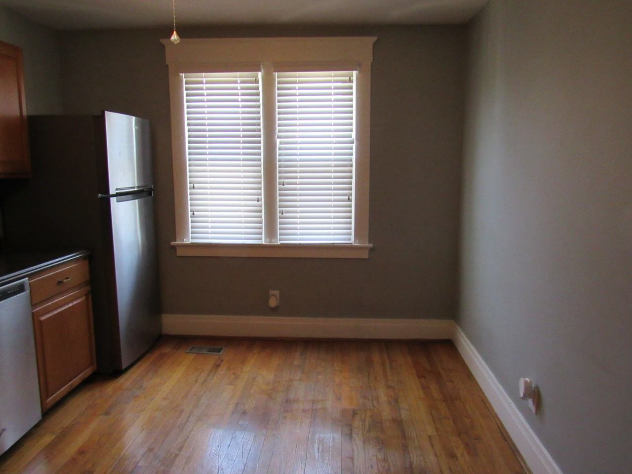 48 19th Street #2 - Photo 6 of 33