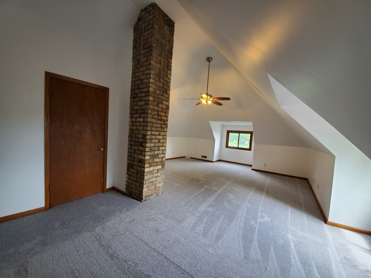 610 Van Buren St Ne #2 - Photo 7 of 11