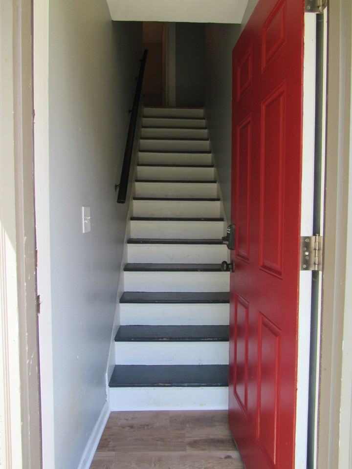 48 19th Street #2 - Photo 3 of 33