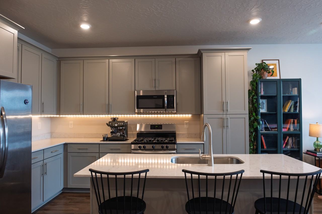 1116 W Early Light Way - Photo 7 of 20