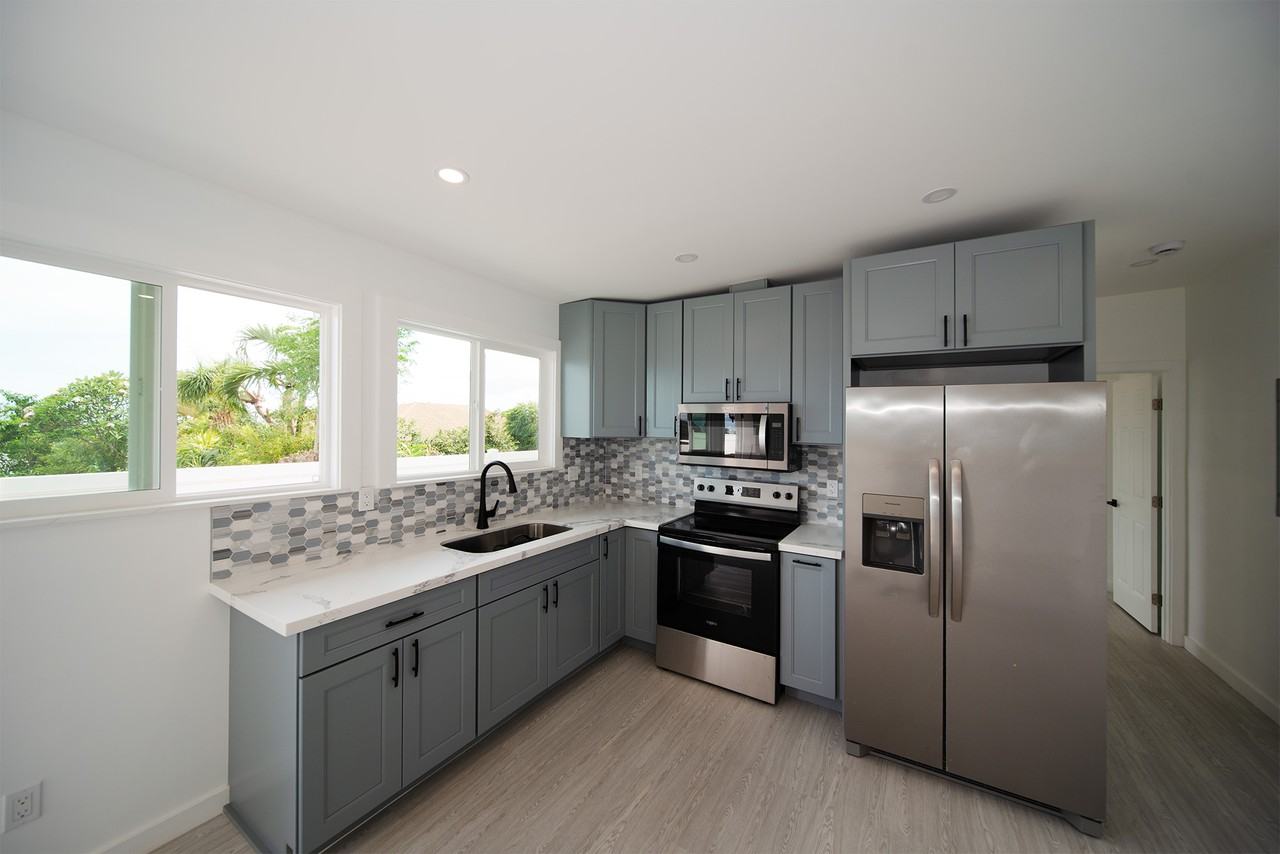 94-1061 Lumi St #1 - Photo 3 of 8