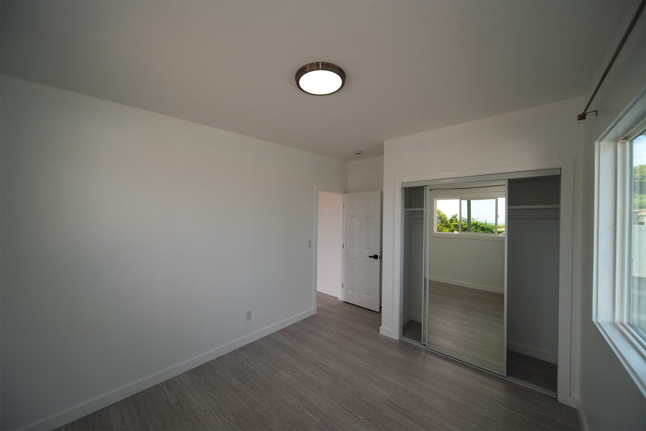 94-1061 Lumi St #1 - Photo 7 of 8