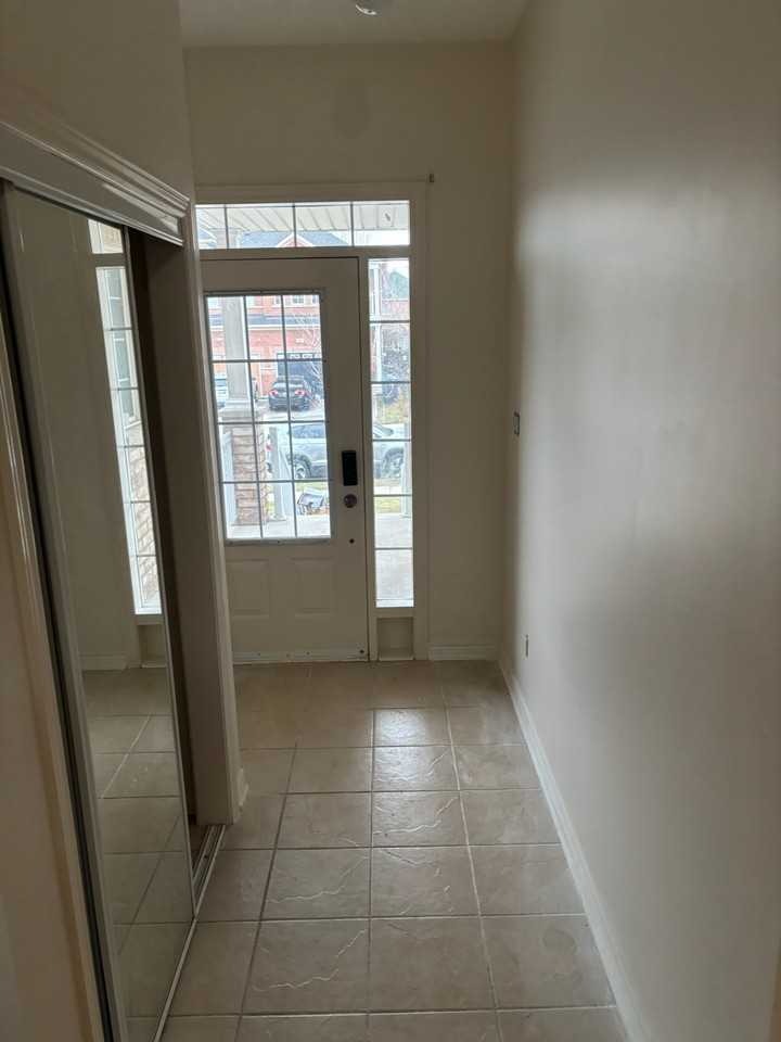 39 Palm Tree Road - Photo 3 of 17