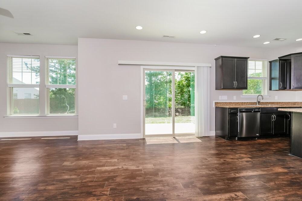 3417 Snowberry Dr - Photo 6 of 17