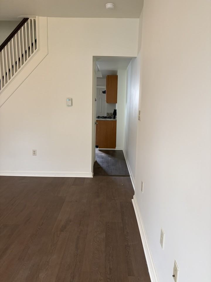 27 Vine St #27 - Photo 5 of 26