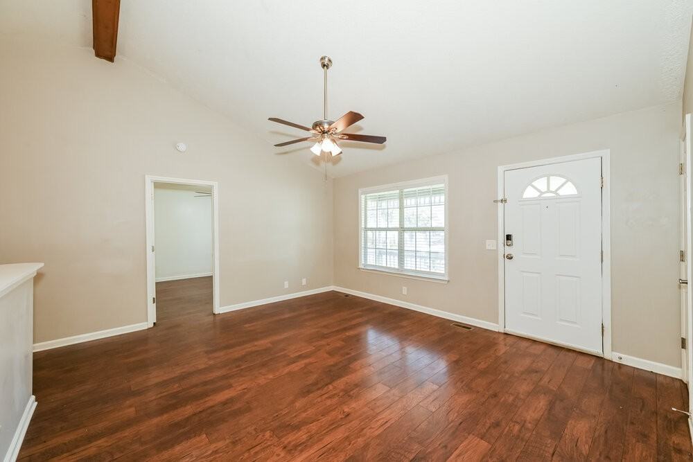 4936 Deerhaven Dr - Photo 5 of 17