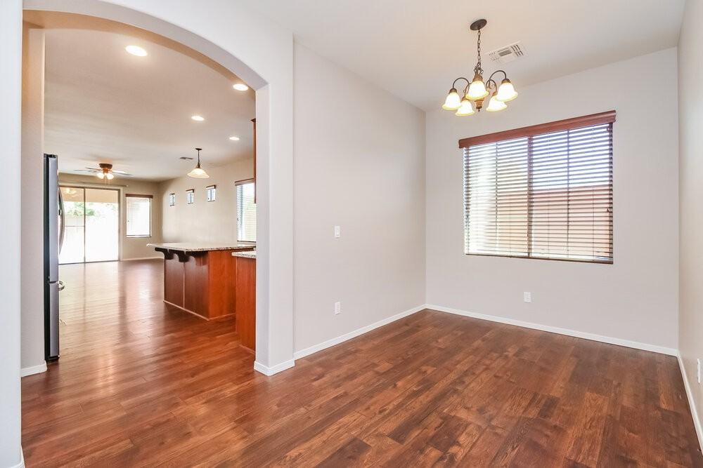 21937 S 214th St - Photo 5 of 16