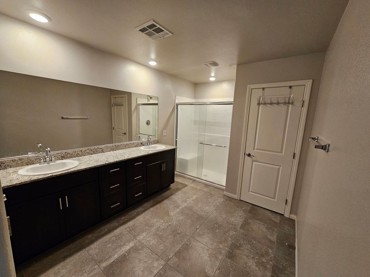 JP500. 1171 Twincrest Ave - Photo 6 of 23