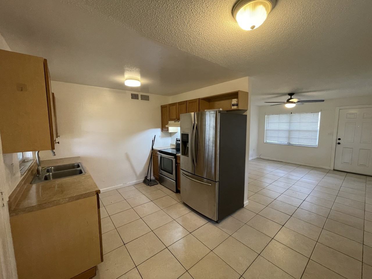 337 E Palmetto Ave #337 - Photo 4 of 5