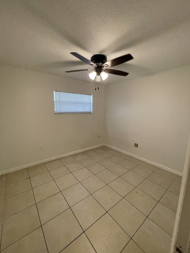 337 E Palmetto Ave #337 - Photo 5 of 5