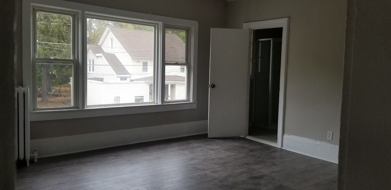 8 Warren St #3 - Photo 3 of 20