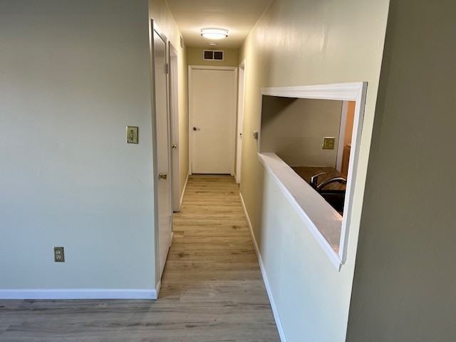 603 Lindsey Ct #603 - Photo 3 of 10