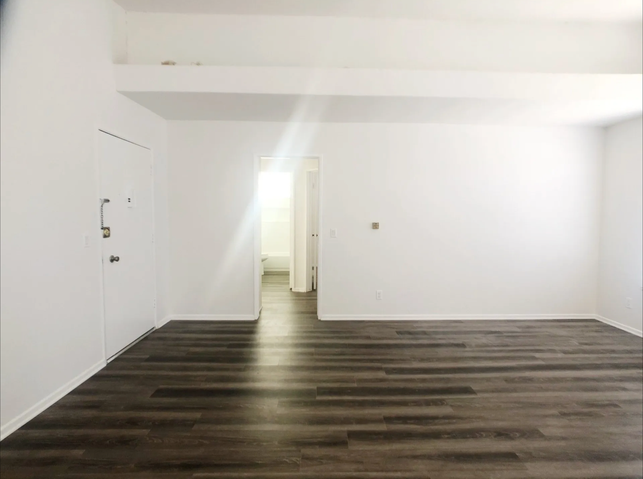 1245 S. Brockton Ave - Photo 7 of 32