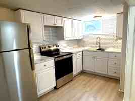 featured image of 184 Burrill St #3