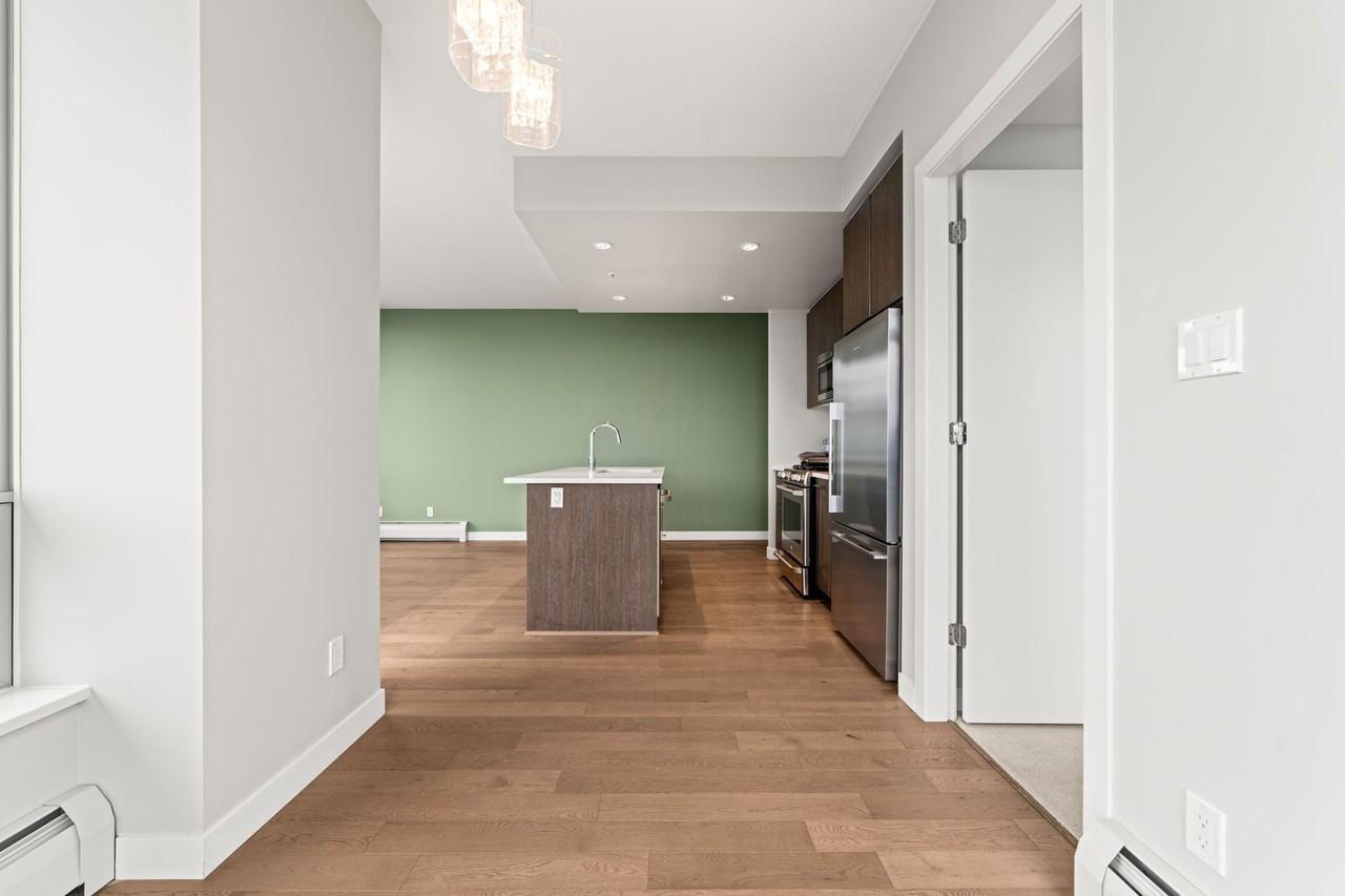 9060 University Crescent #1506 - Photo 3 of 23