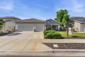 featured image of 1067 Somersby Way