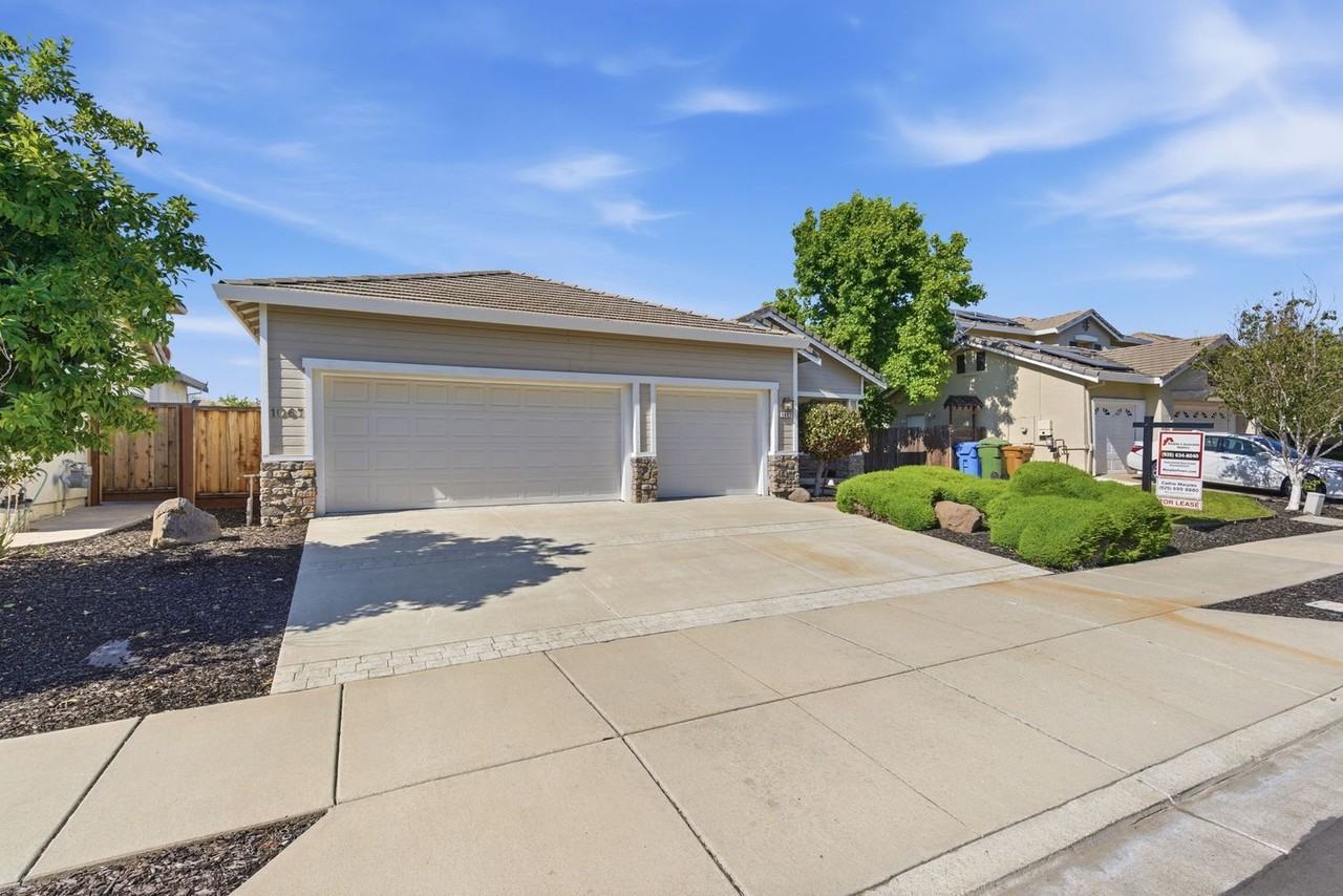 1067 Somersby Way - Photo 2 of 42