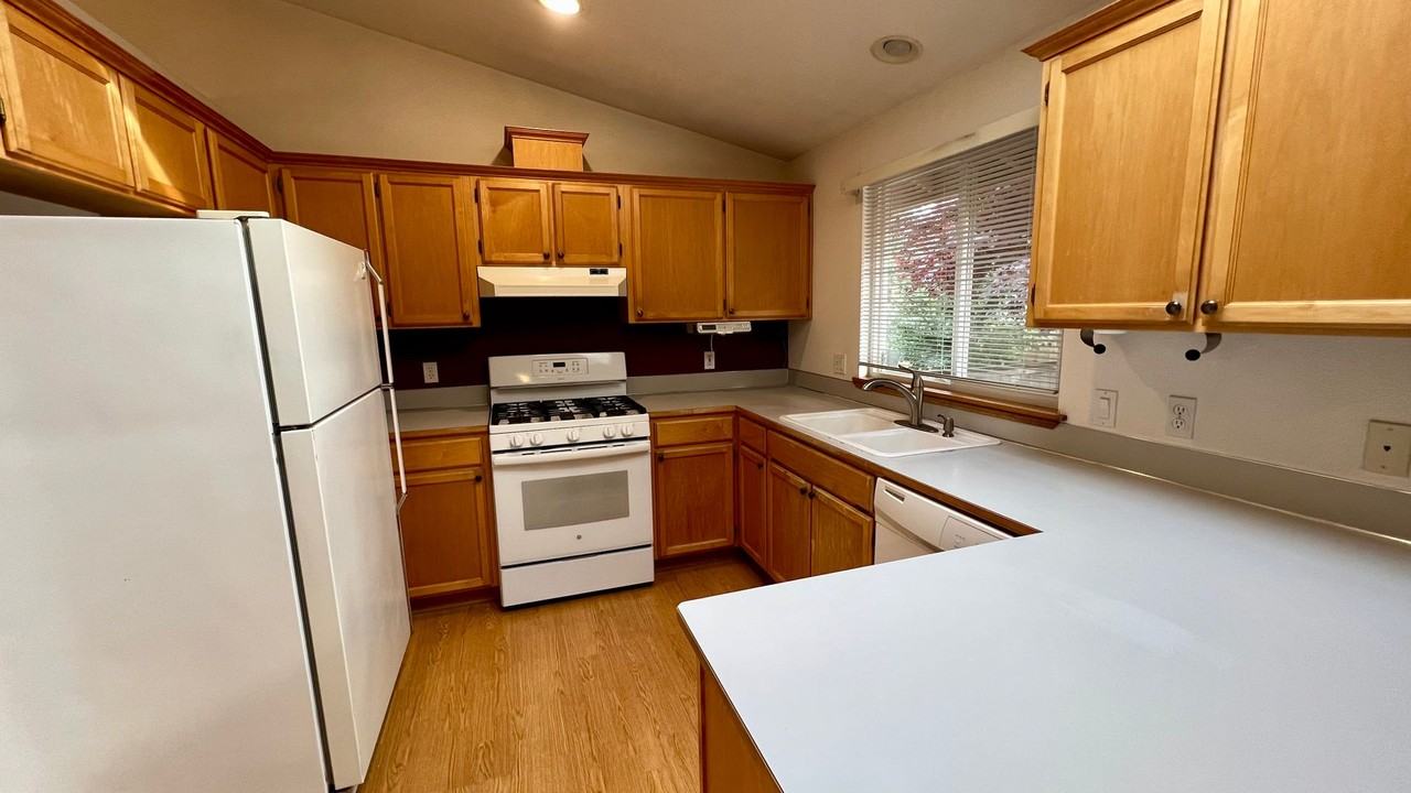 11319 Se 264th Pl - Photo 4 of 24