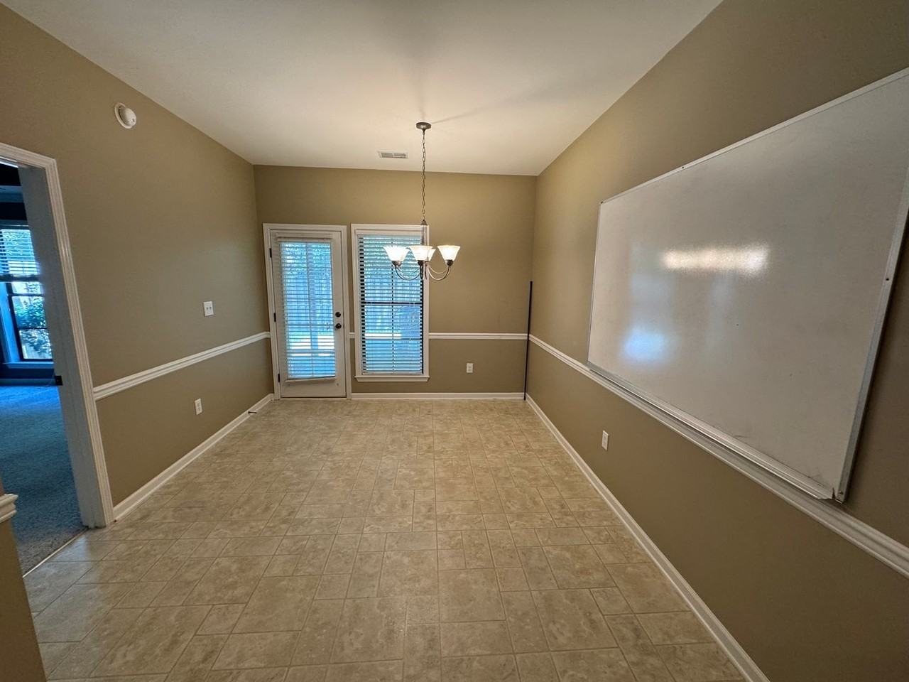 4248 Ashwood Cv - Photo 7 of 17