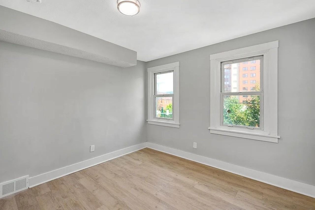 408 E 8th Ave - Photo 3 of 15