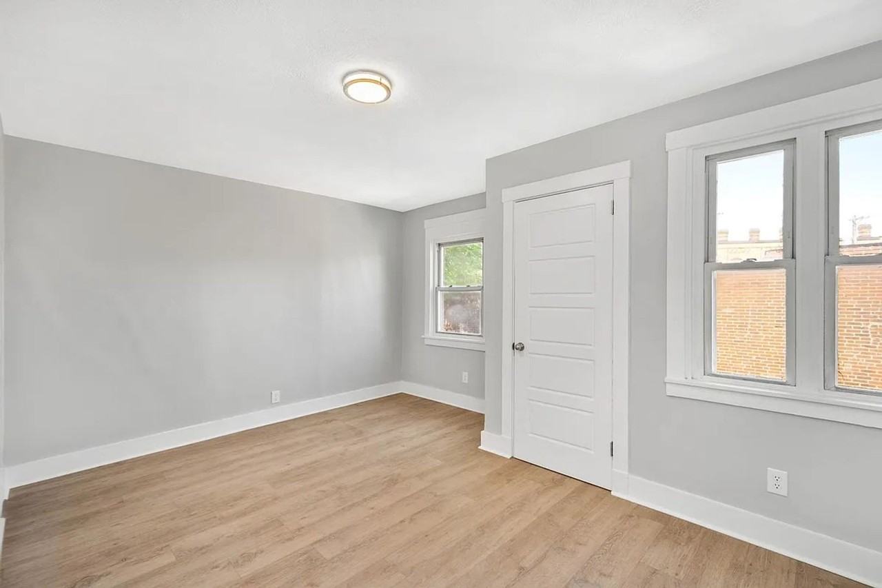 408 E 8th Ave - Photo 5 of 15