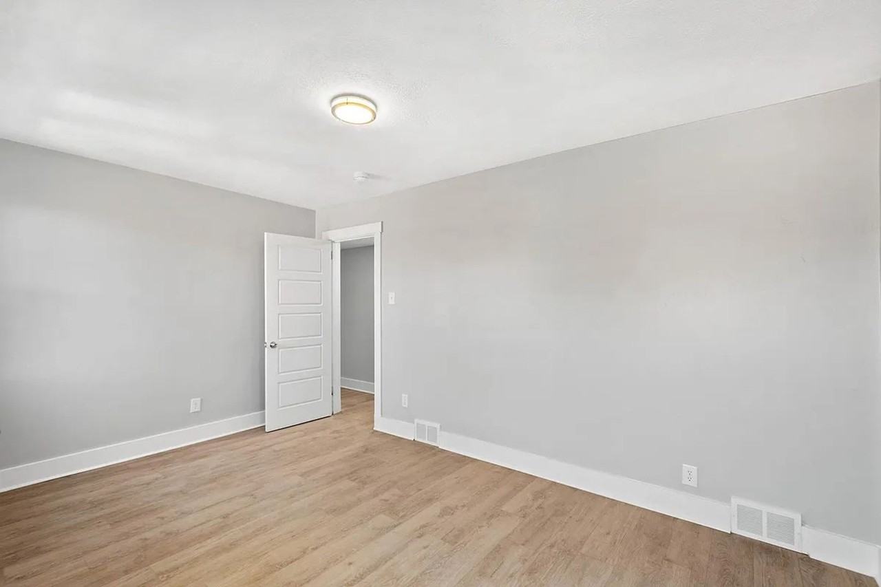 408 E 8th Ave - Photo 6 of 15