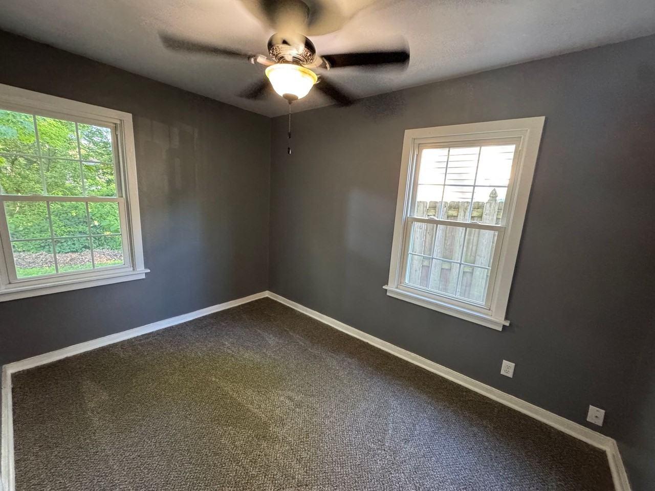 4536 23rd Ave - Photo 5 of 6