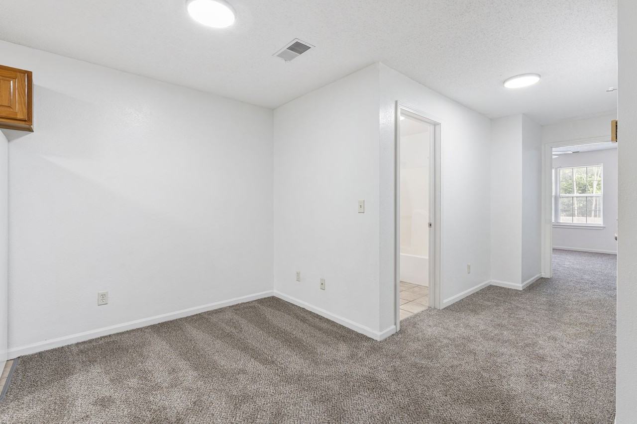 Mid-Town Apartments - Photo 5 of 46