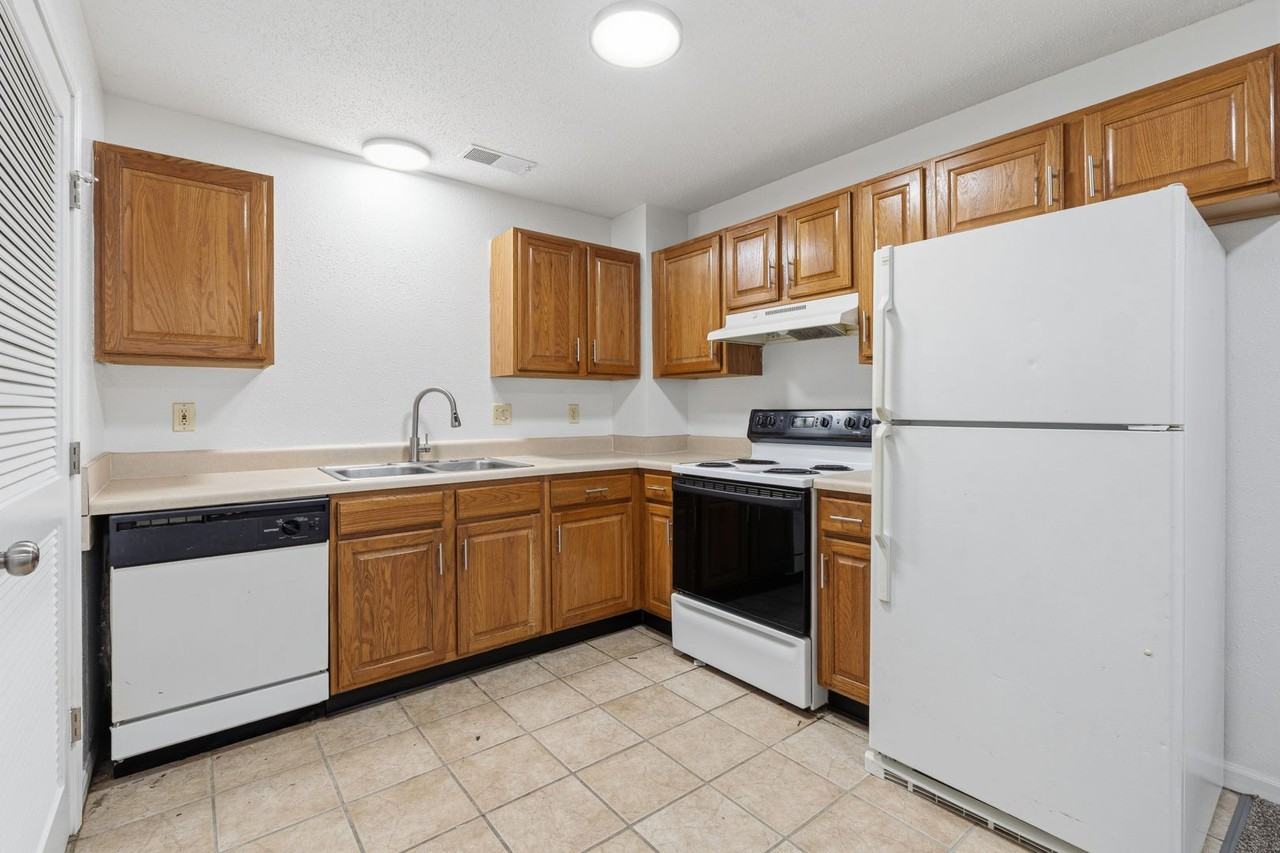 Mid-Town Apartments - Photo 7 of 46