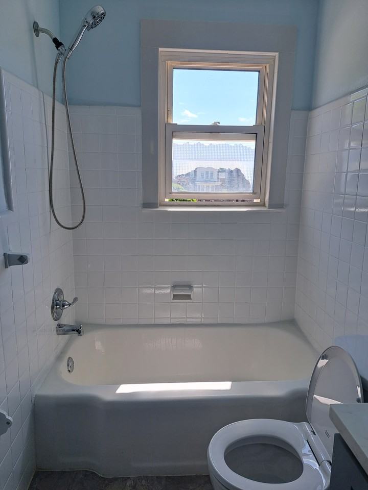 1802 Maple St #1 - Photo 6 of 18