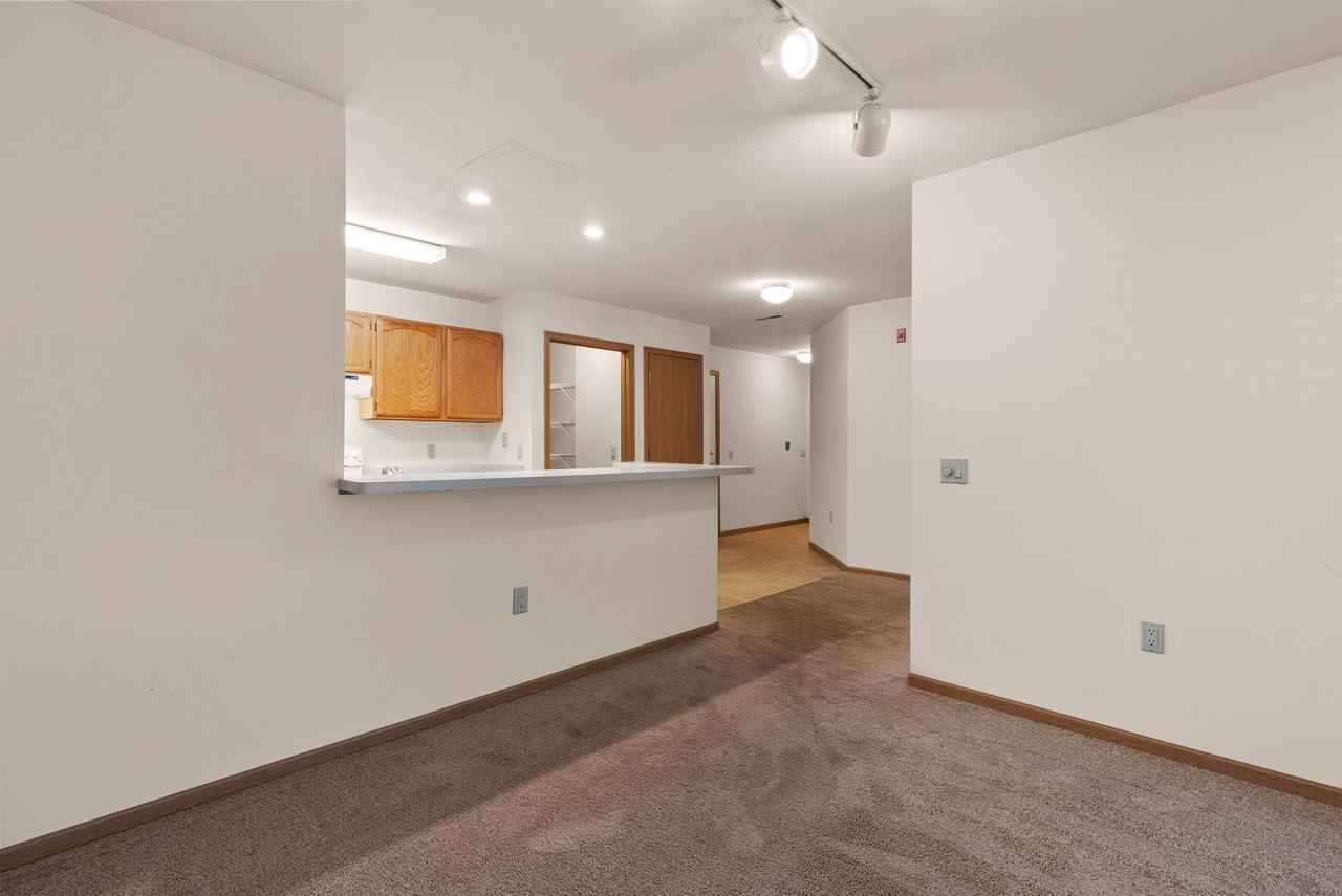 3209 Stonecreek Dr #4 - Photo 6 of 22
