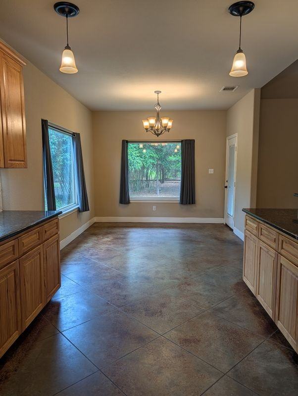 178 S Buckhorn Dr - Photo 3 of 12