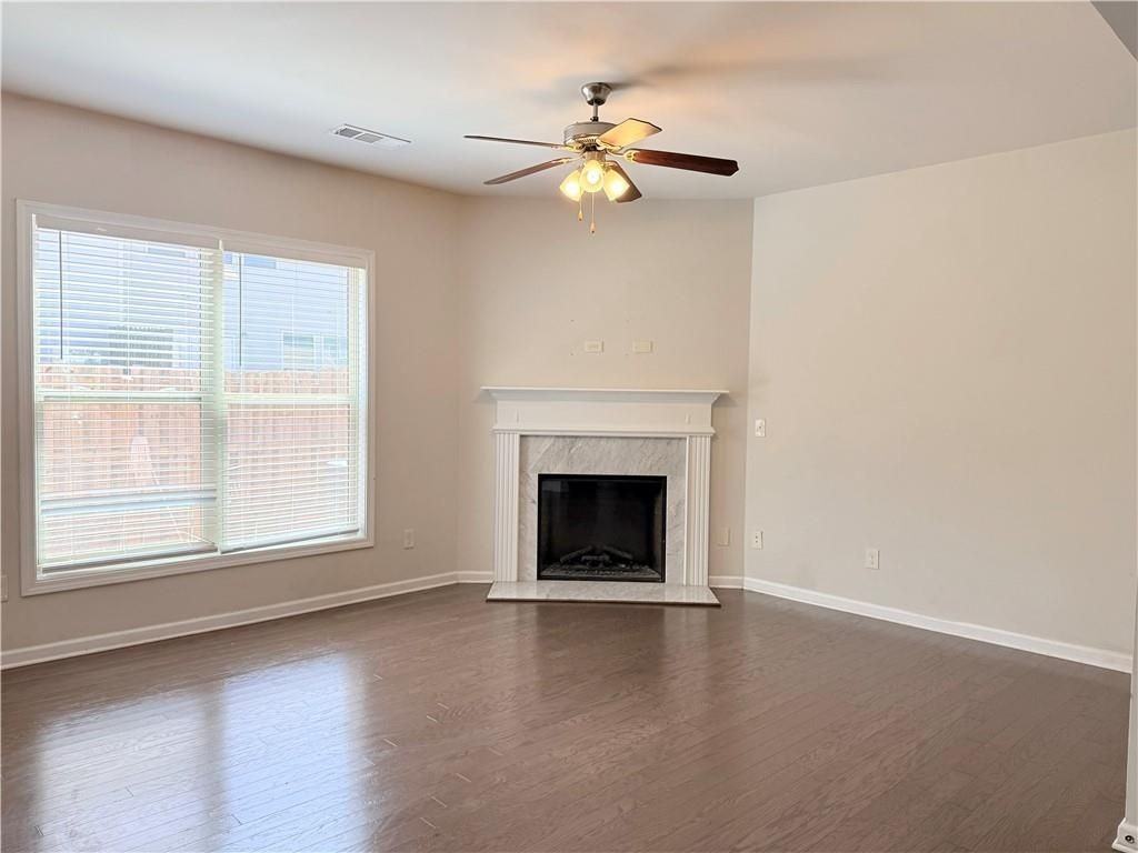 1033 Haley Woods Ln - Photo 6 of 28